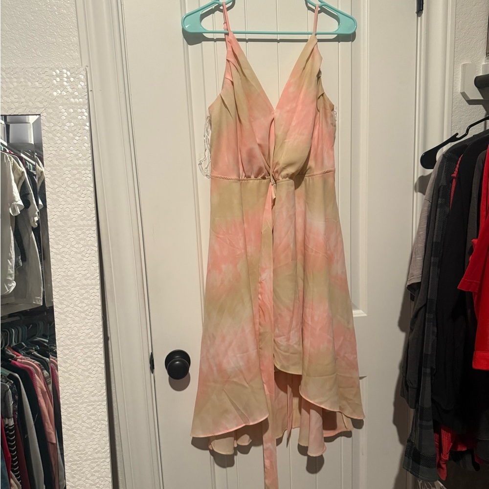 Elegant Pink and Cream Women's Dress